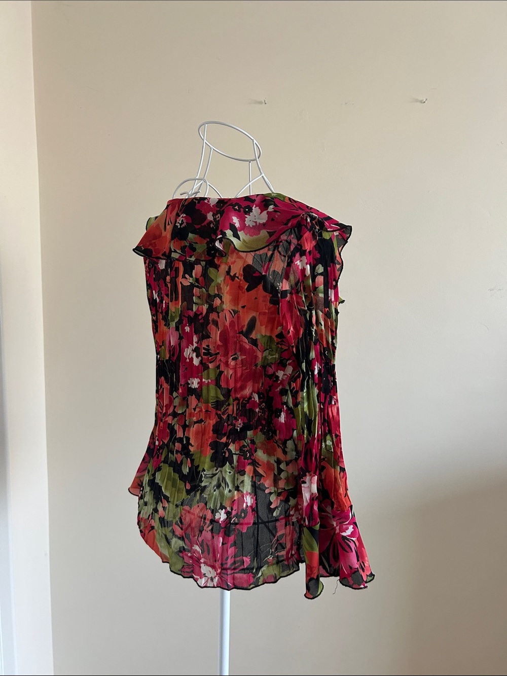 Size M | Allison Taylor | Black Floral Ruffle V-Neck Blouse with Pink & Green - Picture 10 of 11
